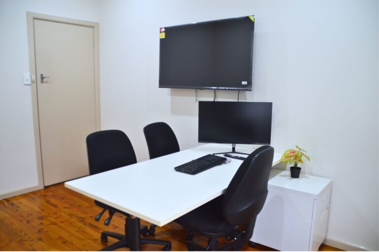 Room 3 photo with TV Photo 1