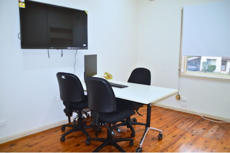 Room 3 photo with TV Photo 2